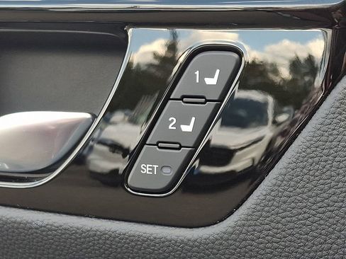 Used 2025 Honda CR-V EX-L image 27