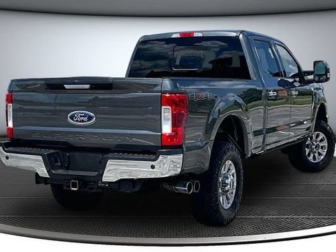 Used 2019 Ford F350 Lariat w/ Chrome Package AWD/4WD image 6