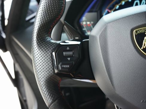 Used 2021 Lamborghini Aventador SVJ image 15