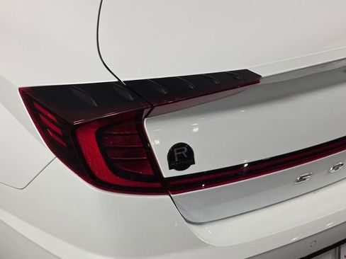 Used 2021 Hyundai Sonata Limited image 37