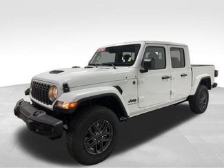 New 2026 Jeep Gladiator Sport video 2