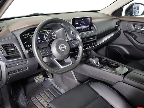 Used 2023 Nissan Rogue SV w/ SV Premium B Package FWD image 27