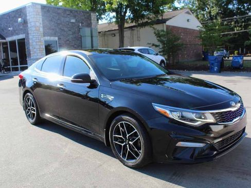 Used 2020 Kia Optima SE FWD image 3