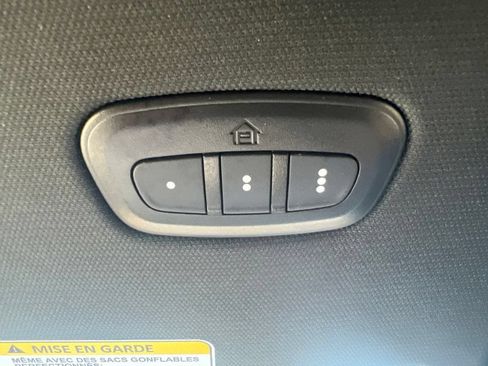 Used 2023 RAM 1500 Laramie AWD/4WD image 32