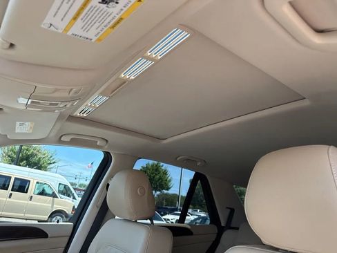 Used 2016 Mercedes-Benz GLE 350 GLE 350 Sport Utility 4D image 8