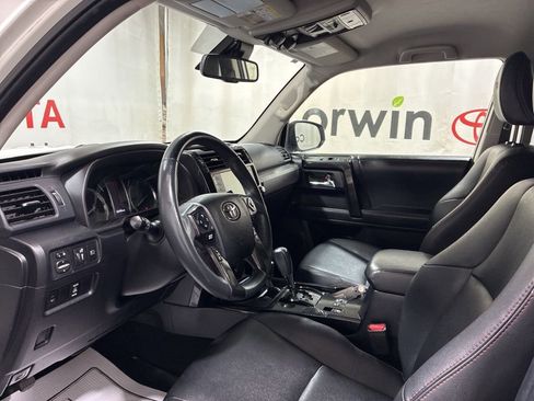 Used 2021 Toyota 4Runner TRD Off-Road Premium AWD/4WD image 25