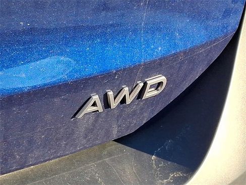 Used 2025 Nissan Kicks S image 9