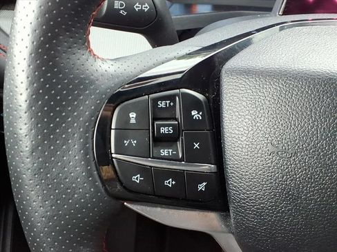 Used 2025 Ford Explorer ST-Line AWD/4WD image 12