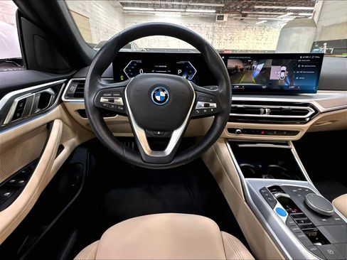 Used 2023 BMW i4 eDrive35 w/ Premium Package RWD image 8