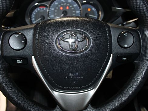 Used 2014 Toyota Corolla L FWD image 17