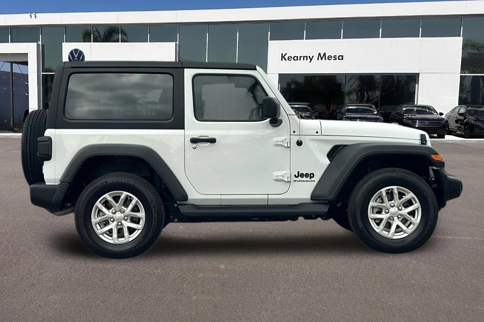 Used 2023 Jeep Wrangler Sport AWD/4WD image 3
