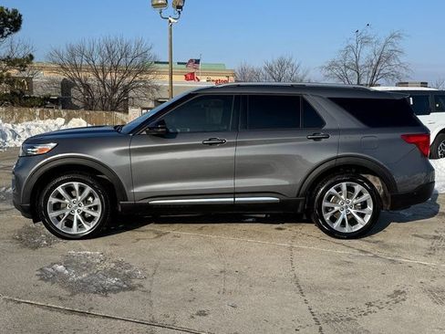 Used 2022 Ford Explorer Platinum w/ Equipment Group 601A AWD/4WD image 11