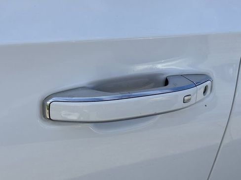 Used 2021 GMC Yukon SLT RWD image 16