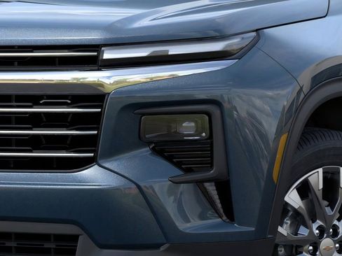 New 2026 Chevrolet Traverse LT w/ Sun and Wheel Package FWD image 10