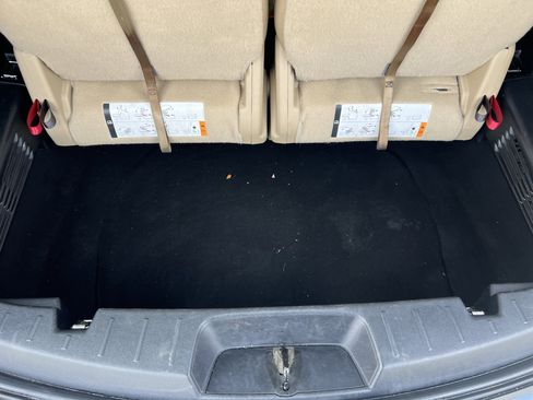 Used 2017 Ford Explorer XLT w/ Equipment Group 202A image 33