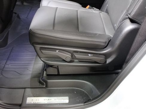 New 2026 GMC Yukon Denali w/ Denali Reserve Package AWD/4WD image 67