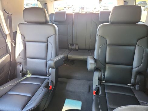 Used 2020 Chevrolet Tahoe LT image 29