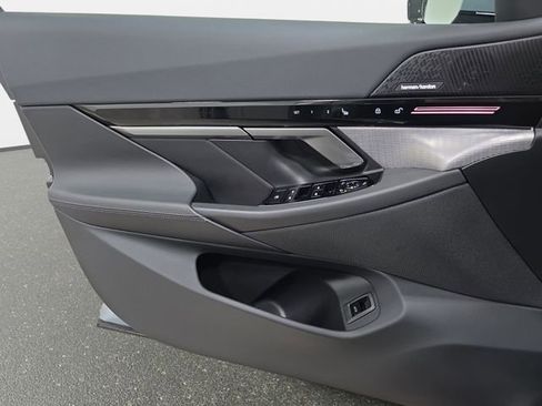 Certified 2026 BMW 530i xDrive w/ M Sport Package image 23