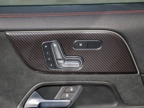 Certified 2022 Mercedes-Benz GLA 250 4MATIC image 21