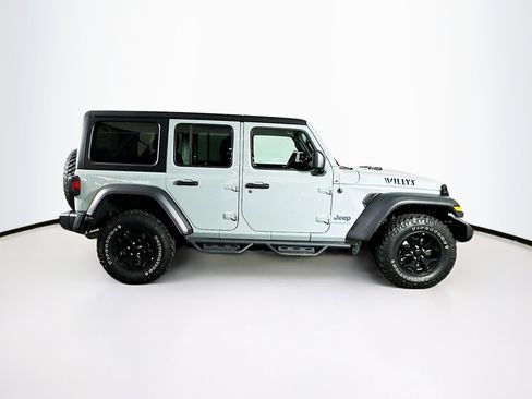 Used 2023 Jeep Wrangler Unlimited w/ Cold Weather Group image 10