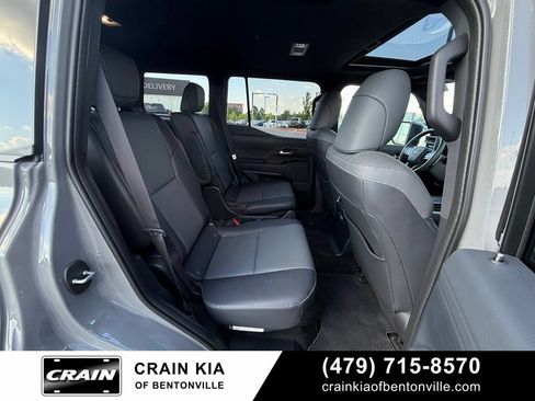 Used 2025 Lexus GX 550 AWD/4WD image 33
