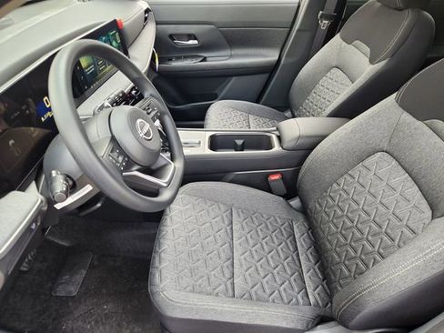 New 2026 Nissan Kicks SV image 9