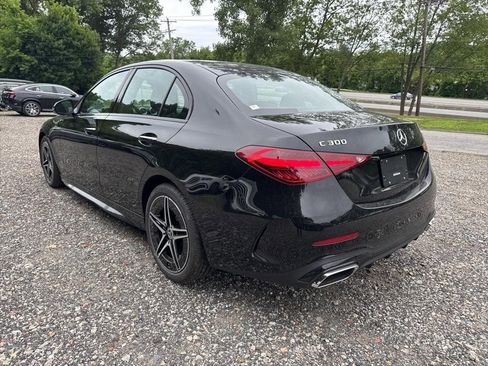 Used 2025 Mercedes-Benz C 300 4MATIC Sedan image 4