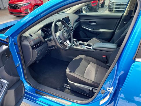 Certified 2024 Nissan Sentra SR FWD image 11