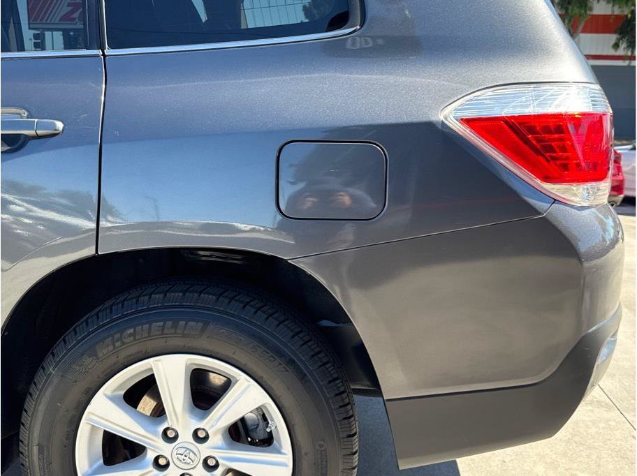 Used 2013 Toyota Highlander SE AWD/4WD image 44