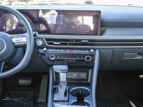 Certified 2025 Hyundai Sonata SE FWD image 14