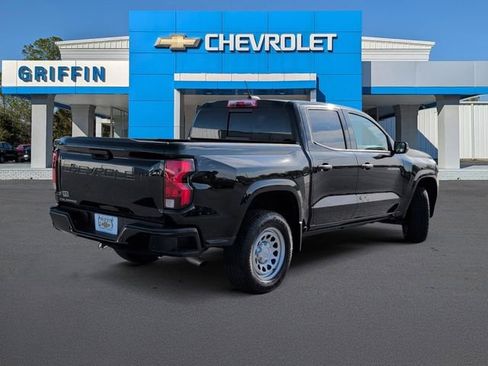 Used 2025 Chevrolet Colorado W/T RWD image 4