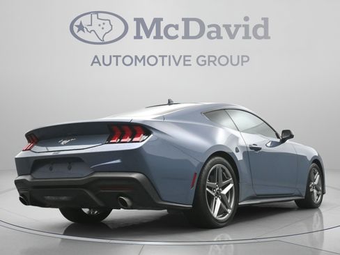 Used 2025 Ford Mustang Coupe RWD image 30