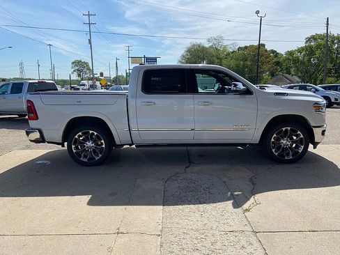 Used 2019 RAM 1500 Limited w/ Advanced Safety Group AWD/4WD image 5