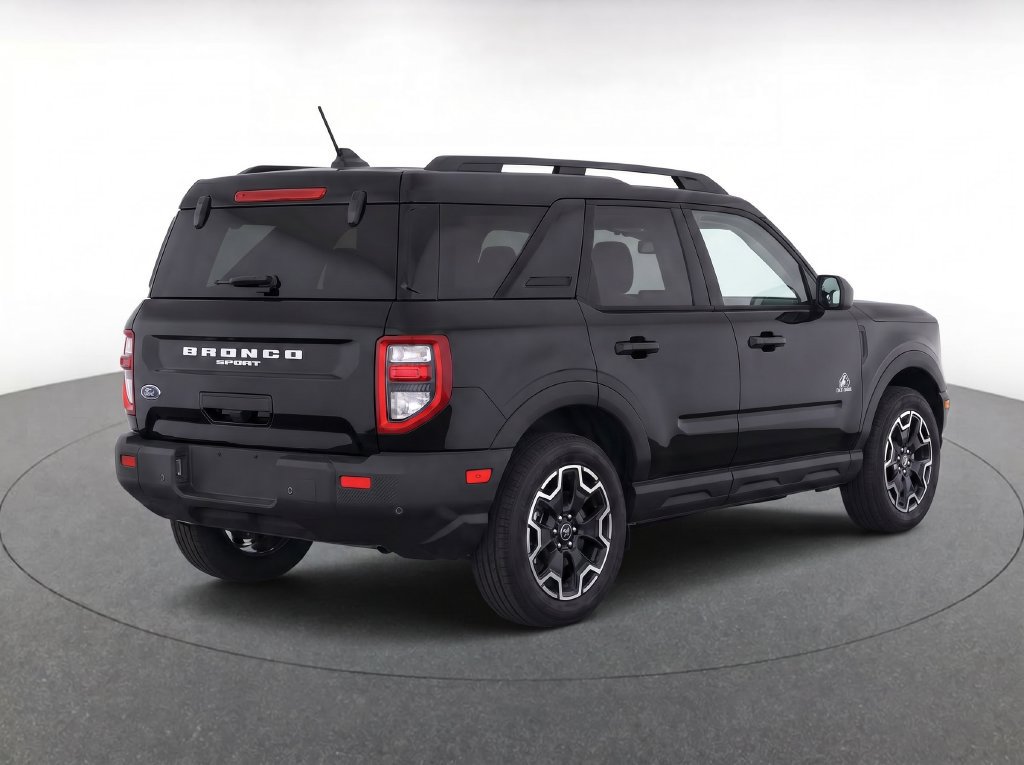 Used 2025 Ford Bronco Sport Outer Banks w/ Outer Banks Tech Package+ AWD/4WD image 5
