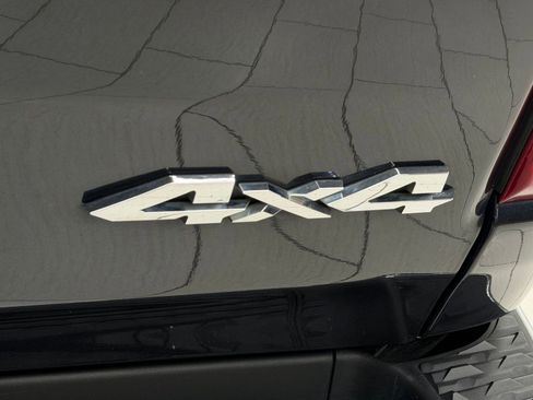 Used 2020 RAM 1500 Laramie AWD/4WD image 36