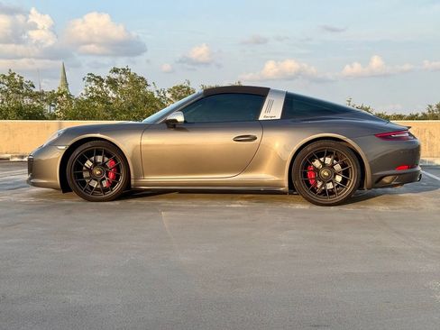 Used 2019 Porsche 911 Targa 4 GTS AWD/4WD image 4