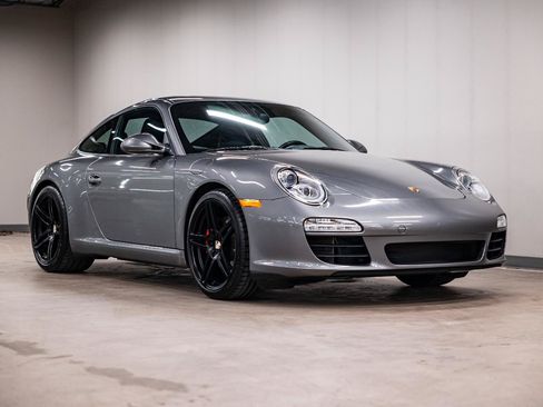 Used 2009 Porsche 911 Carrera S RWD image 39