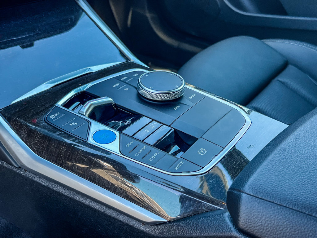 Certified 2024 BMW i4 eDrive35 w/ Convenience Package RWD image 19