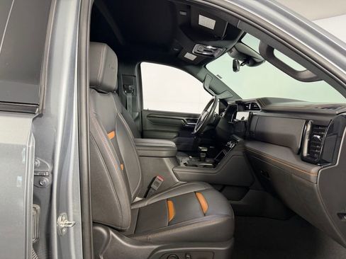Used 2023 GMC Sierra 1500 AT4 w/ AT4 Premium Package image 32