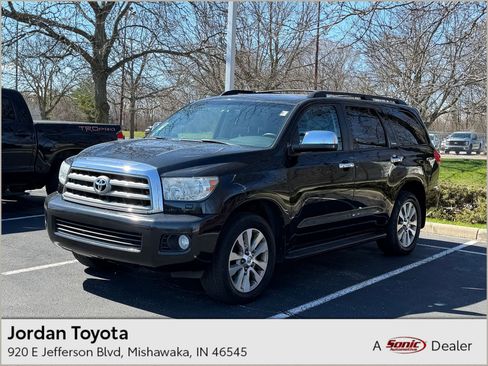 Used 2017 Toyota Sequoia Limited w/ Safety & Convenience Package image 1