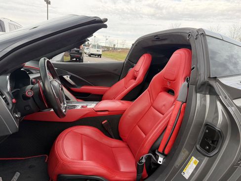 Used 2015 Chevrolet Corvette Z06 w/ 3LZ Preferred Equipment Group image 21