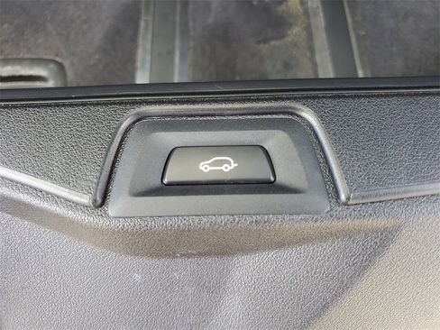 Used 2019 BMW X5 xDrive40i w/ Convenience Package image 9