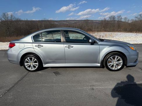 Used 2013 Subaru Legacy 2.5i Premium w/ All-Weather Pkg image 4