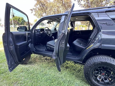 Used 2024 Toyota 4Runner TRD Off-Road Premium w/ Off Road Premium Plus Package AWD/4WD image 19