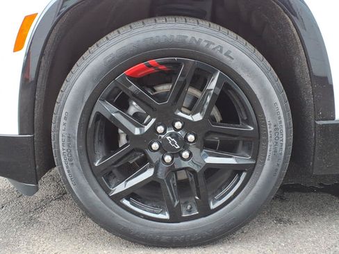 Certified 2023 Chevrolet Traverse Premier w/ Redline Edition AWD/4WD image 7