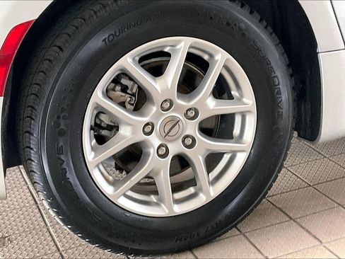 Used 2023 Chrysler Voyager LX FWD image 36