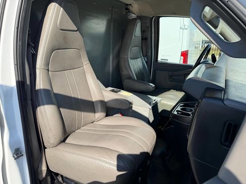 Used 2020 Chevrolet Express 3500 3500 3dr Extended Cargo Van w/ Driver Convenience Package image 9