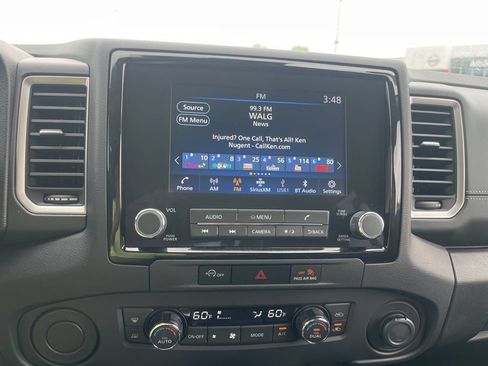 Used 2024 Nissan Frontier SL w/ Technology Package RWD image 18