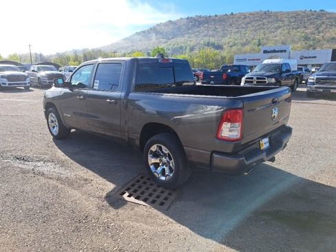 Used 2022 RAM 1500 Big Horn AWD/4WD image 6