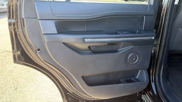 Certified 2024 Ford Expedition XLT AWD/4WD image 19